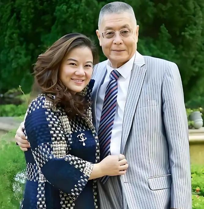 2017年，钢琴大师刘诗昆迎娶了学生孙颖，经过商量，婚后二人没打算要孩子，毕竟刘