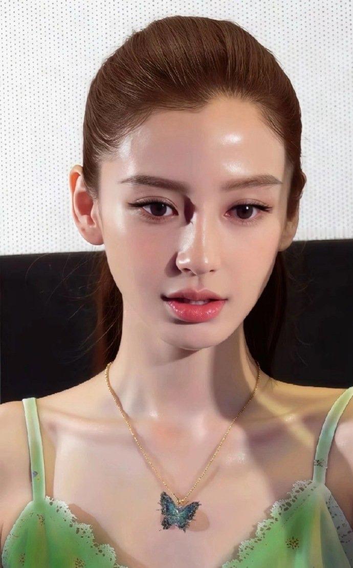 一些女明星的贴头皮造型…​​​妈呀女明星之所以是女明星这样的大光明发型都可以驾