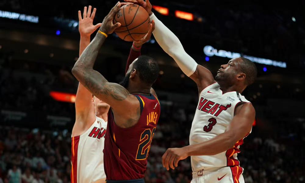 韦德：给你一大帽。