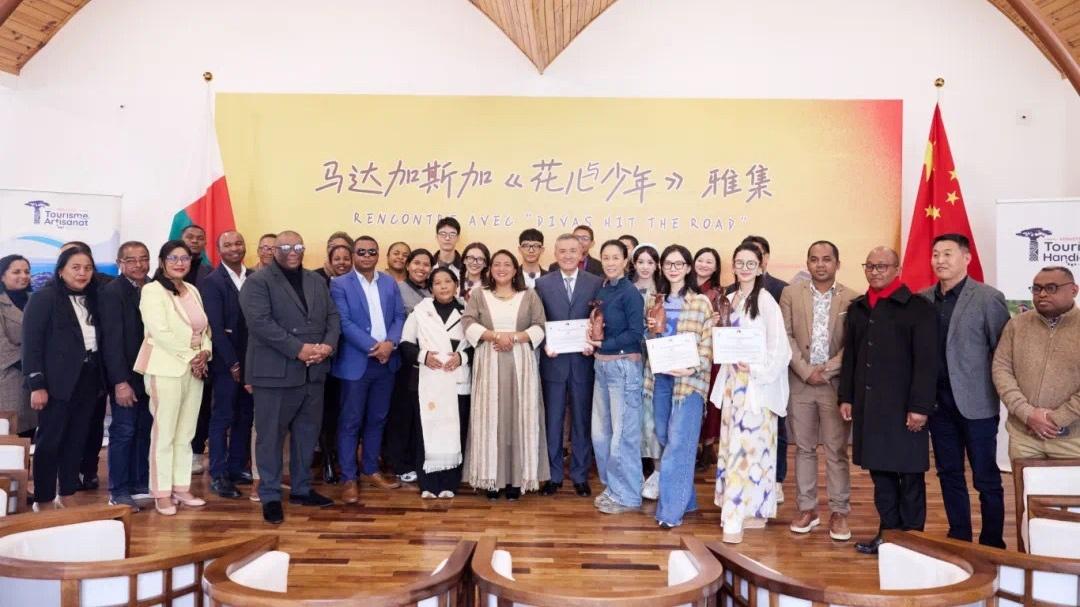 由李超团队制作的，花儿与少年7，8月16日起在湖南卫视、芒果TV每周六播出。本季