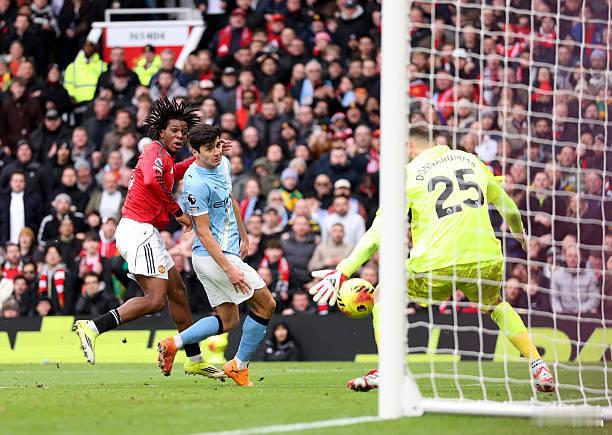 曼联2比0曼城如果不是多纳鲁马，曼城早就被打成筛子了。多纳鲁马一次出击近距离扑