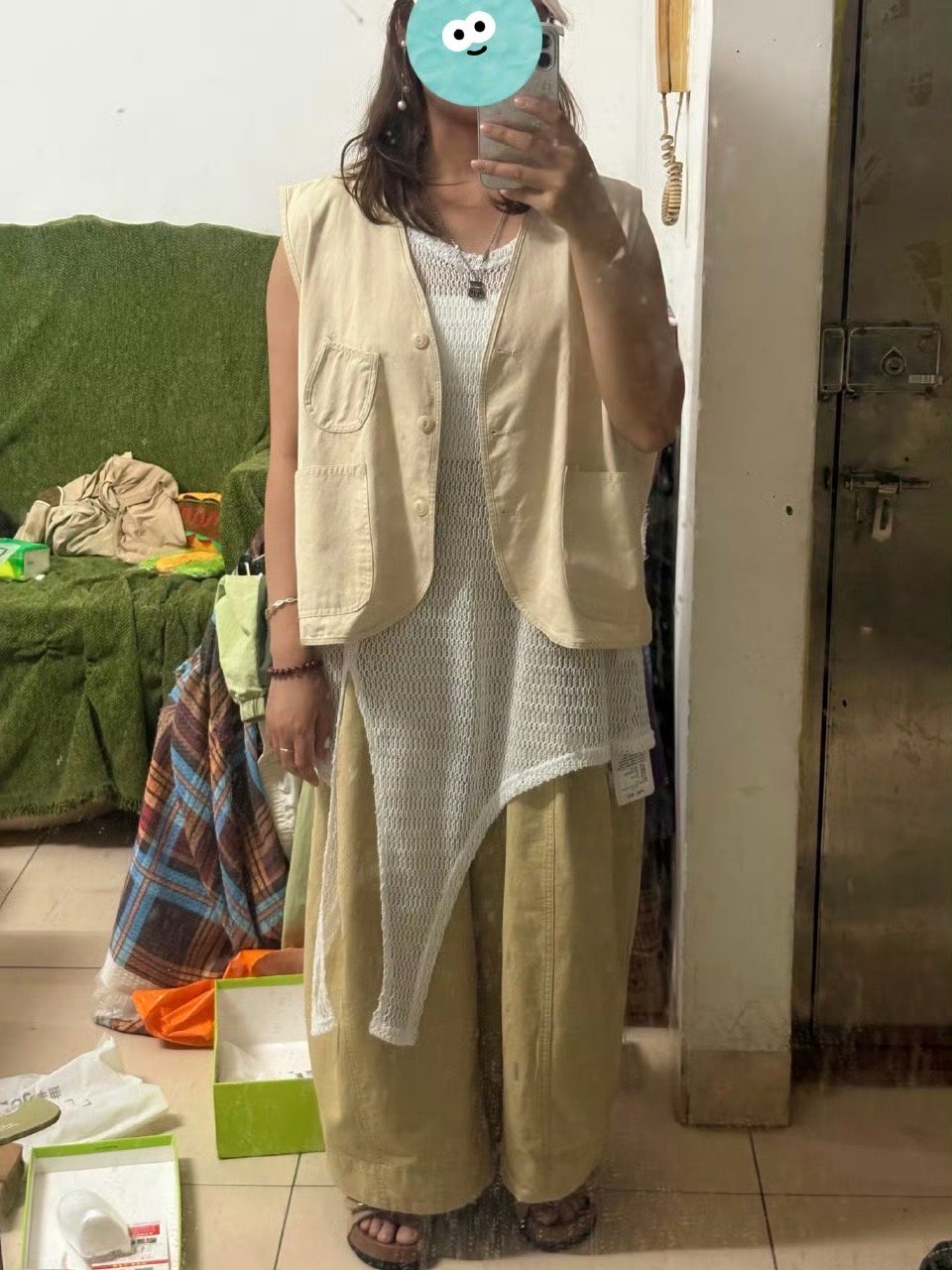 在服装店试了一套衣服花了570元