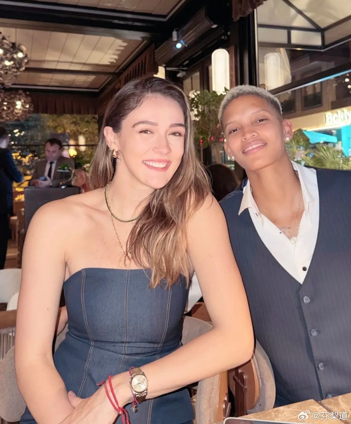 国际排坛动态土耳其女排是谁甩了谁？瓦尔加斯先取关泽赫拉-居内什；几个小时后，居内