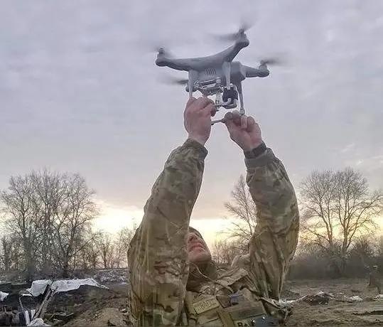 吴大辉教授惊叹：乌克兰无人机单月发射量首超俄罗斯我国著名俄罗斯问题专家，清华