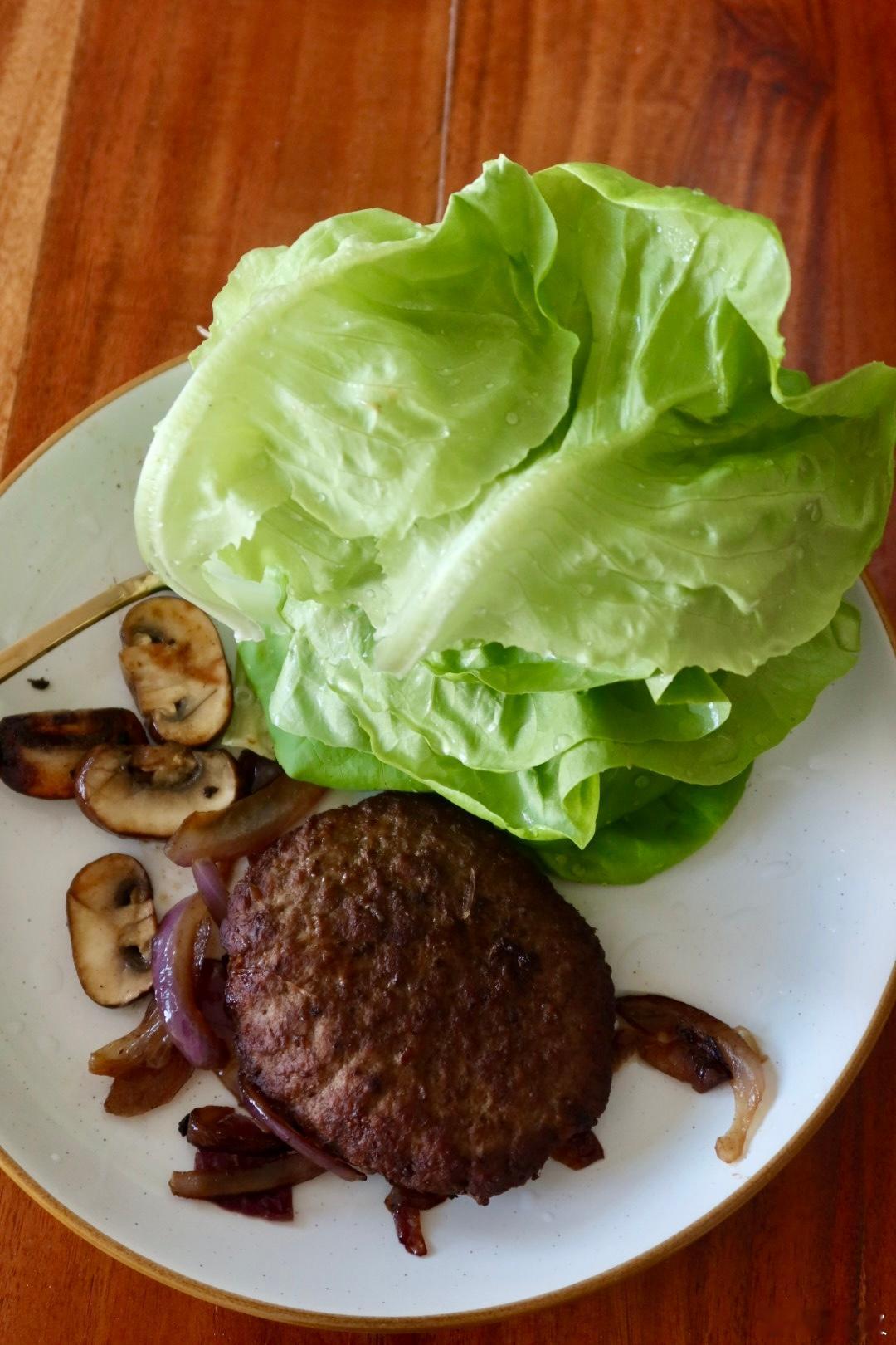 抗炎饮食day69✅黑五准备入个电蒸锅早餐：草饲牛肉生菜🍔午餐：草饲牛肉生菜?