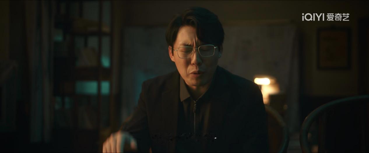 赵本山之后，最懂忽悠的人出现了！那就是电视剧《低智商犯罪》里面的胡建仁，这个