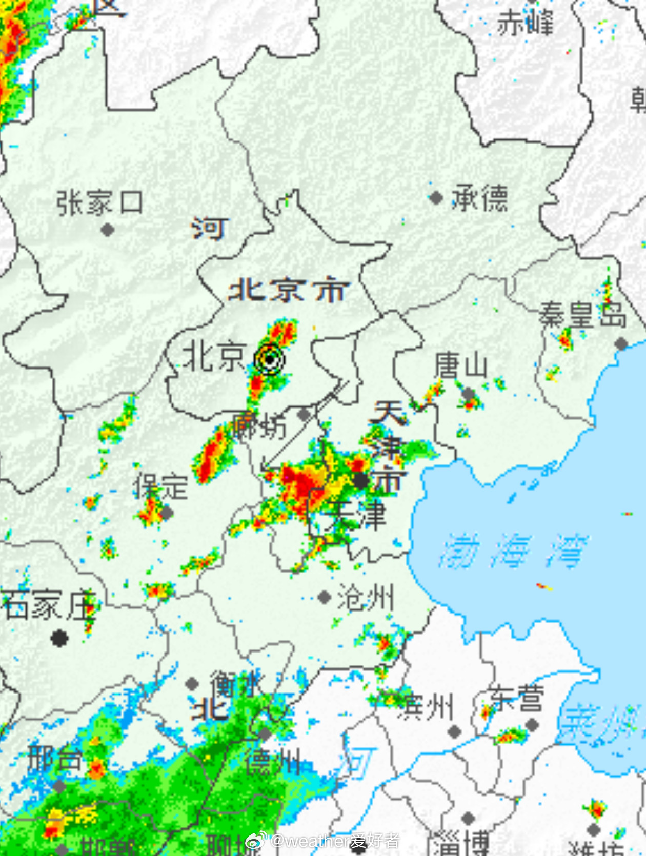 气象观察团在高空槽前的系统性降雨到来前，今天北京天津河北部分地区出现了暖区
