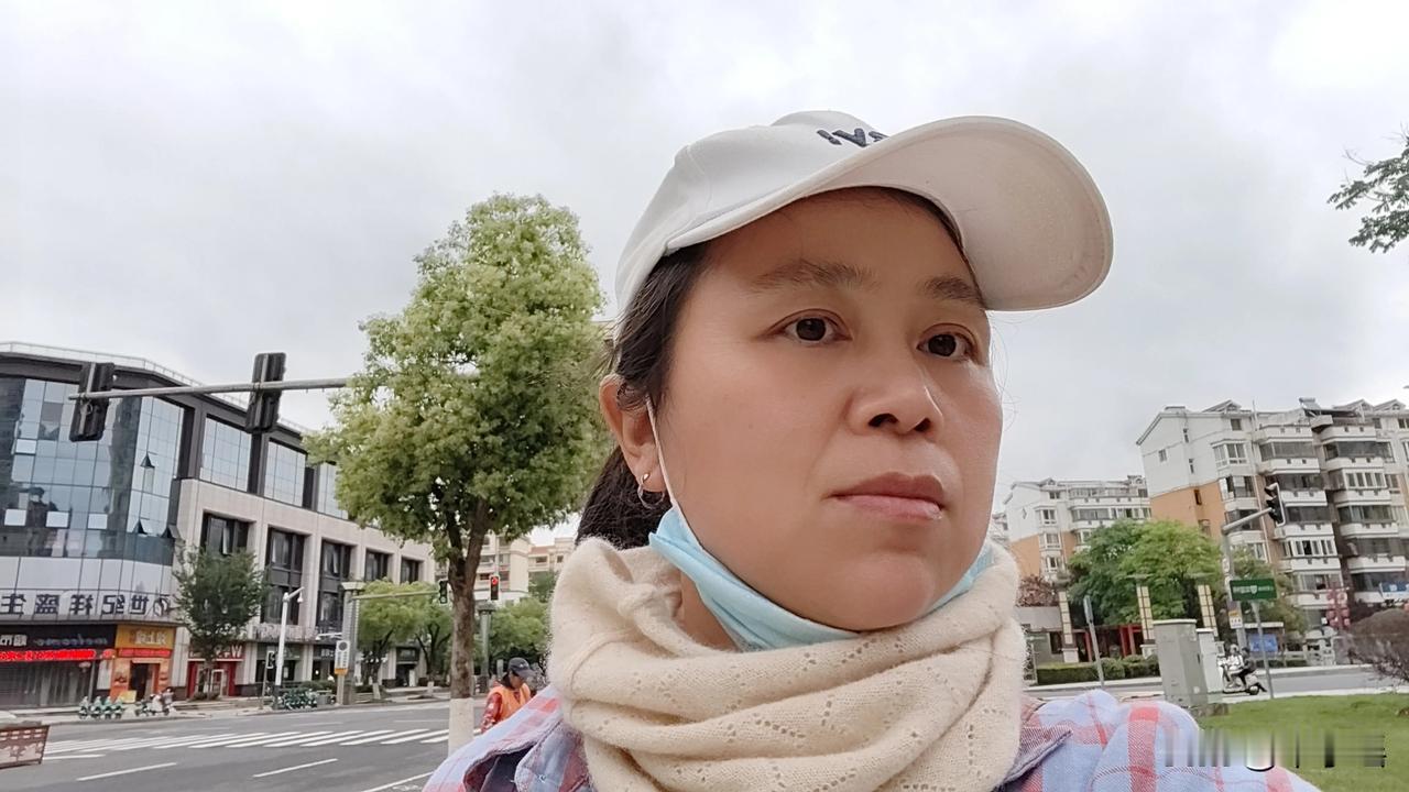 38岁确诊宫颈癌，做完子宫和卵巢双切除，又做了同步放化疗，如今康复两年了，令我很