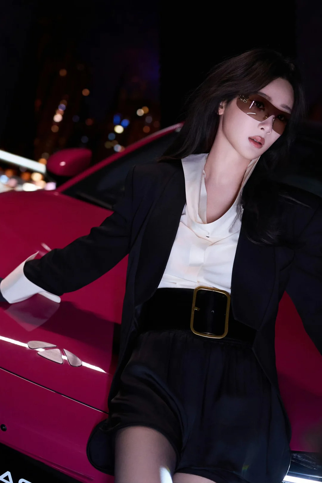 杨紫金九封面杀疯了好家伙！杨紫真的太争气了，谁懂杨紫金九封面的含金量啊，不仅拿下
