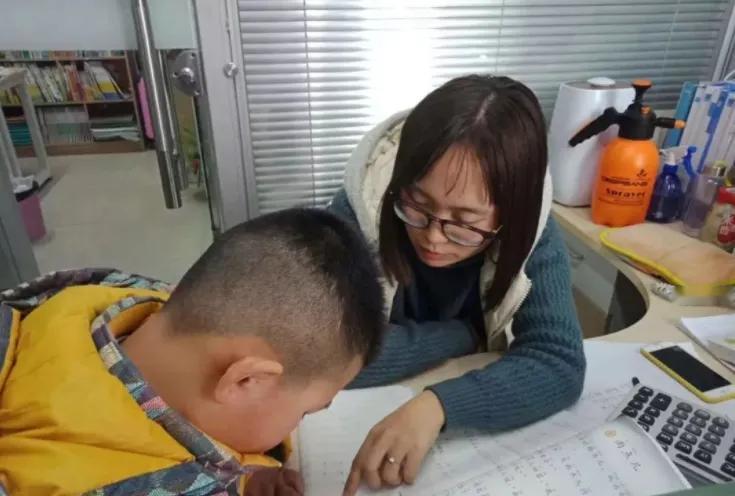 教培和补课为什么会存在?因为有学生的需求！1.不是每个学生都是全能，每科成绩