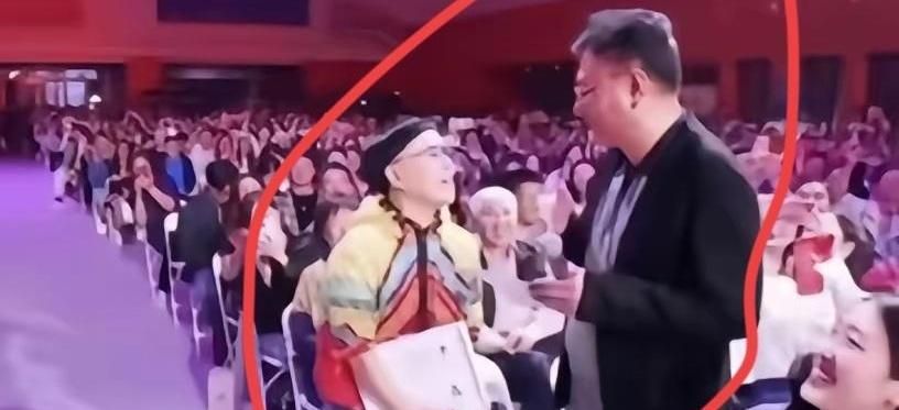 结婚38年，愣是没听老公说过一句“我爱你”，换你能忍吗？金龟子刘纯燕就在女儿婚