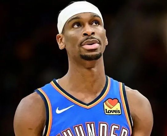 有一说一，现役NBA控卫大致可以分为三档，具体如下:第三档:霍乐迪、吉迪、康