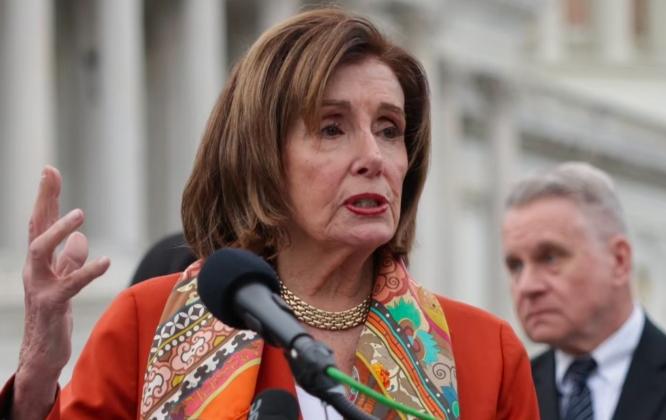 美国前议长佩洛西，虽然现在86岁，但是这一次她看人还是非常的准确。4月1