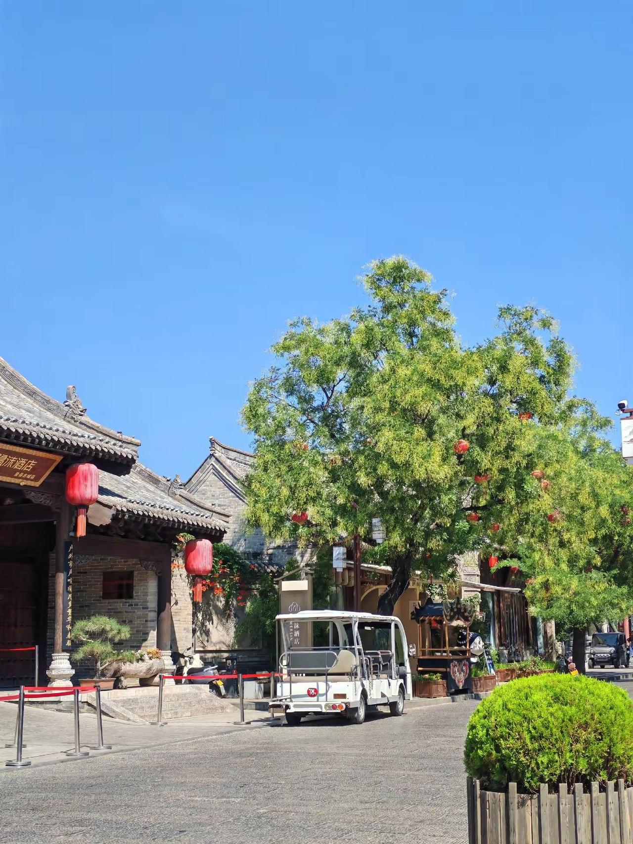 随拍图文热点来了登上山顶看美景随手一拍都是美景大自然的美无处不在