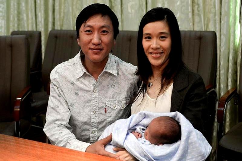 体操名将桑兰要离婚？最近有人突然放话，说她和老公黄健是下一对。这话听