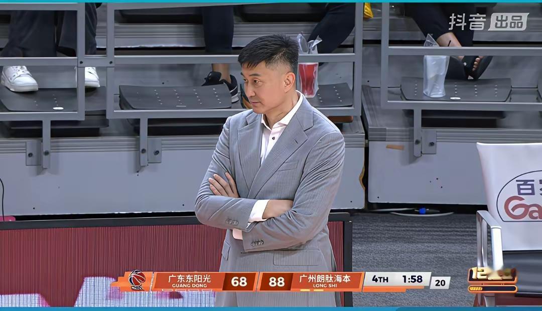 广州真的会2：0横扫广东东阳光吗？杜锋你如果下一场还是投鼠忌器的话，广东宏远俱