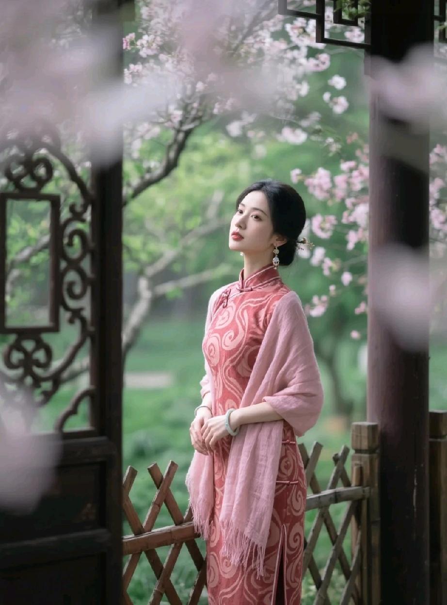 很多人天天琢磨“风口在哪”，其实你把时间线拉长就会发现——从古到今，真正赚大钱