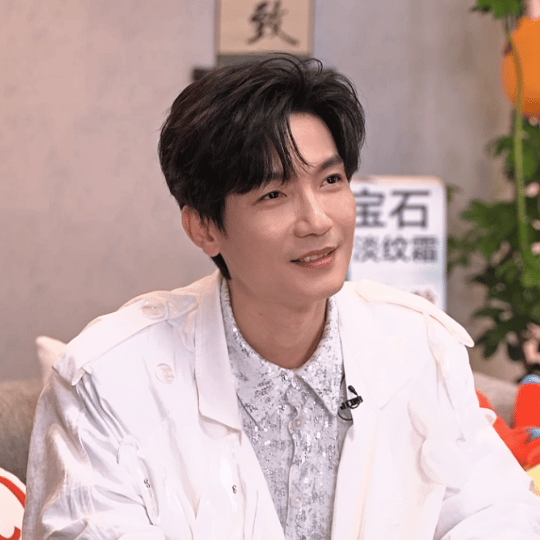 陈楚生《歌手》和《披荆斩棘》时好像谁说这首歌不适合他昨晚的经历仿佛选择这首歌