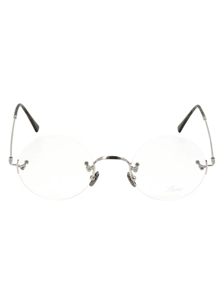 配眼镜暴利这两天“配眼镜暴利”热搜一直居高不下，但奇怪的是，同样高利润的口腔、