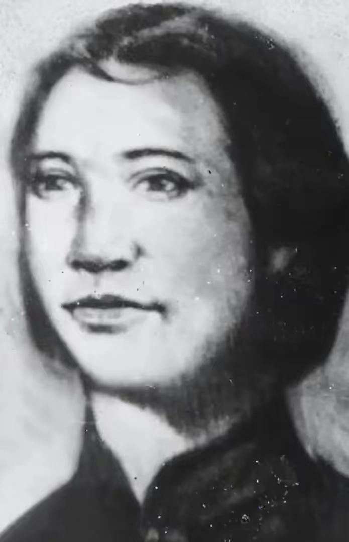 她不牺牲，十大元帅可能会有女元帅，贺龙说她的军事成就比我还高能让贺龙元帅如