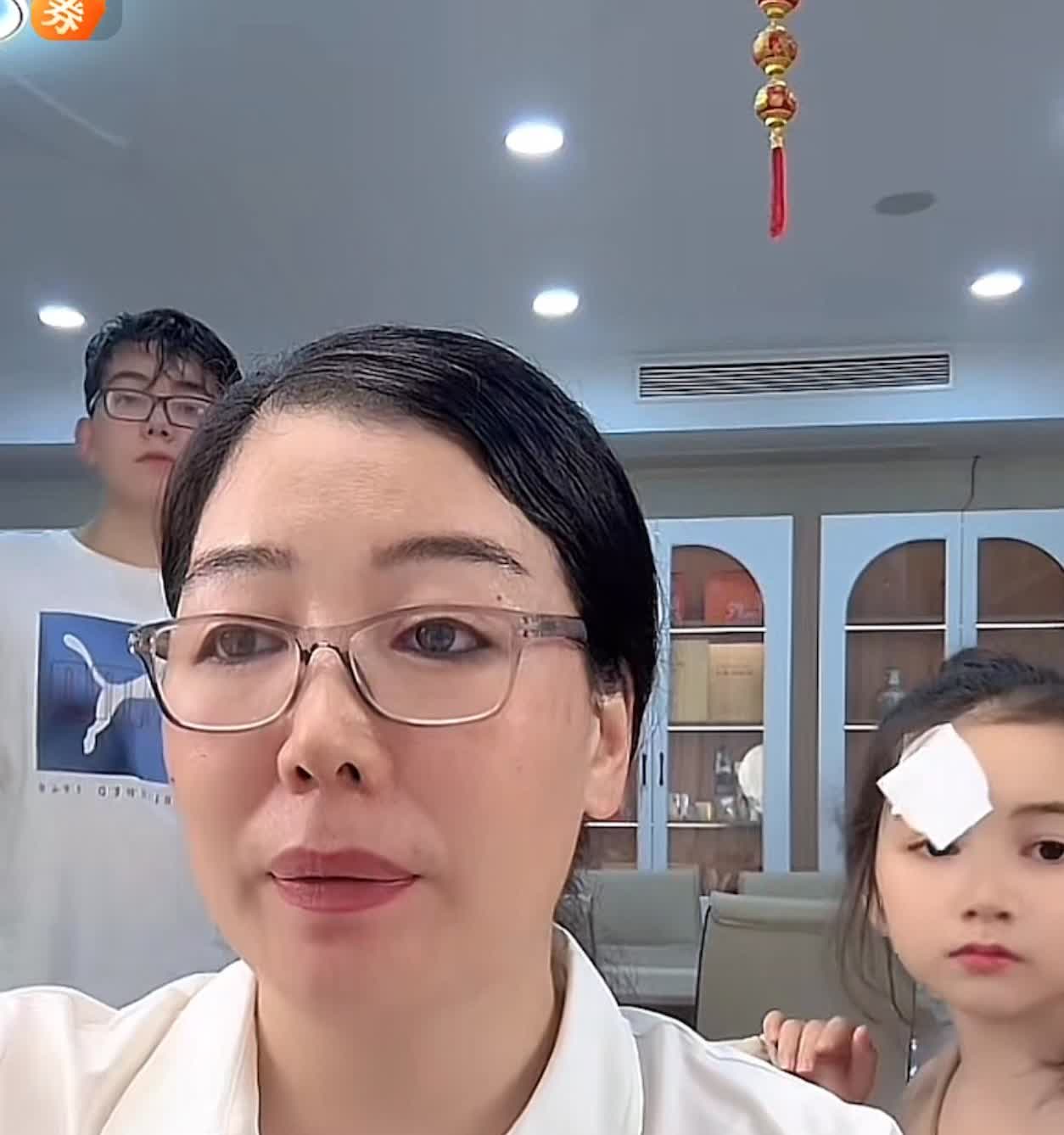 安娴直播有网友好奇回来孩子学习会不适应？有影响？对回来不单是孩子学习不适应，可