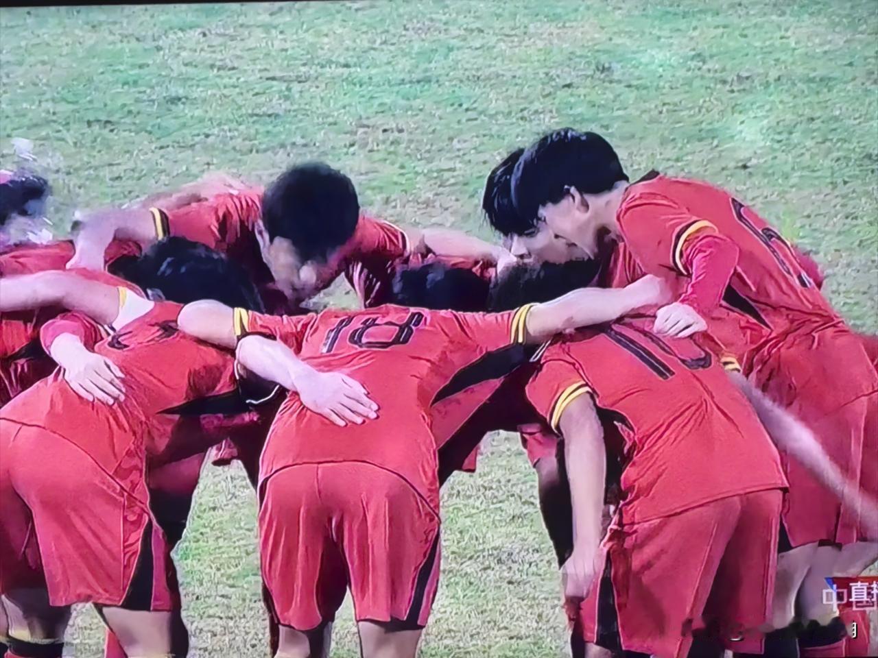 这几天大家都在看U17亚洲杯预选赛，有好多朋友在我的评论区，或私信问我，一会U1