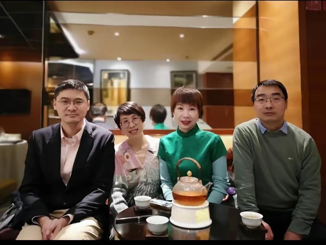 这下是真沸腾了！瑞典这波“潜伏”玩得太溜，二十年布局藏得比谁都深。谁能想到