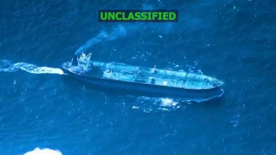 美国扣押的几艘装载委内瑞拉石油的油轮一直没有国家讨要，好奇怪呀。这些油轮的注册