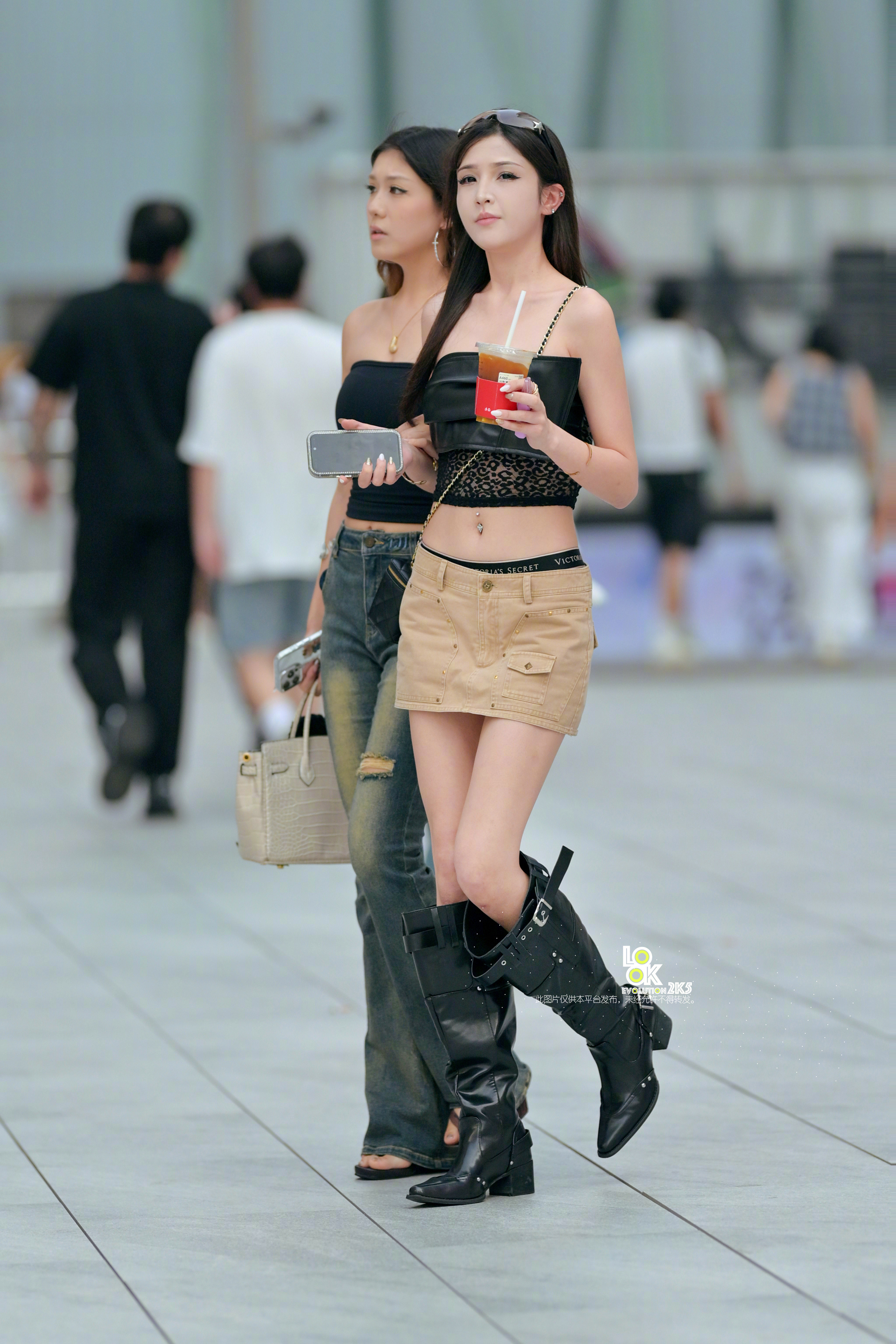 小姐姐身材很好哦​​​