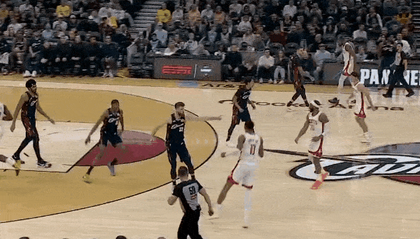 史密斯干拔三分，谢泼德反击再中火箭一波10-0打停骑士11月20日讯NB