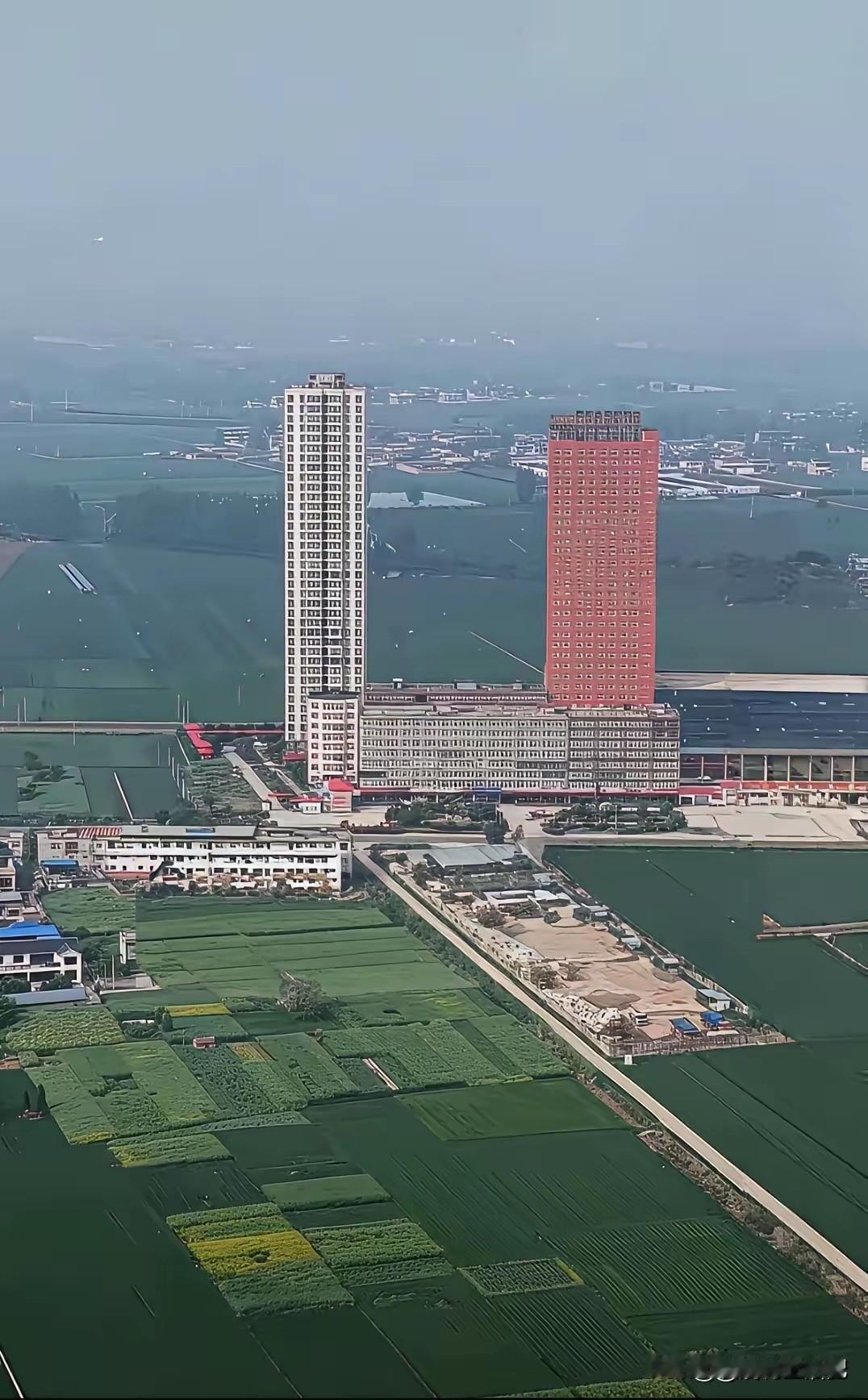 住在高楼里，感觉比城里还好。