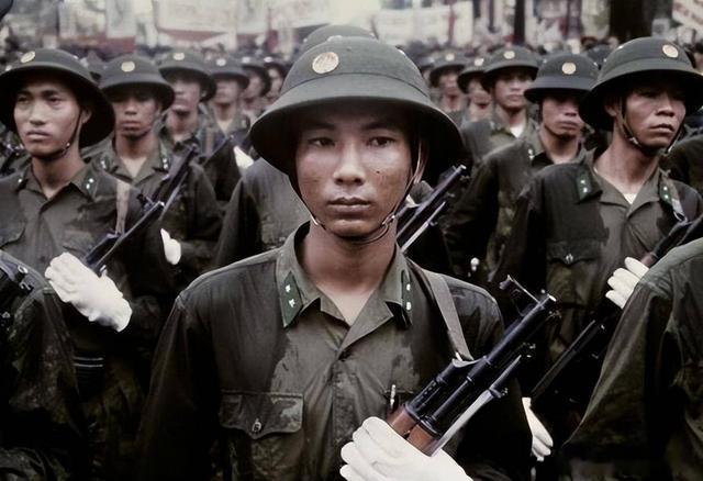 这确实是一个有趣的动向。根据日本共同社获取的越南内部文件，越南正在进行“第二次美