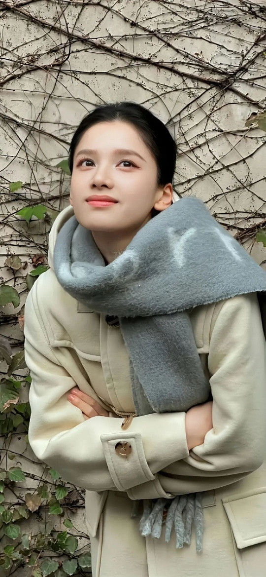 张婧仪连发13张素颜照张婧仪连发13张素颜照直接惊艳全网，把内娱自然美卷到新高度