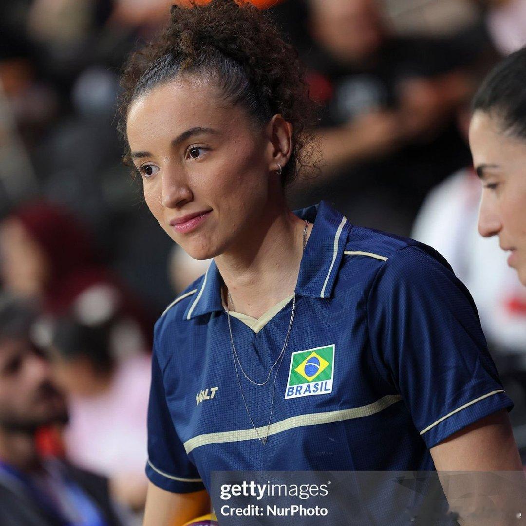 #2026年南美女排锦标赛#❌🇧🇷加比尚未完全康复，还无法上场比赛。❌📍过去四五个月里，她一直