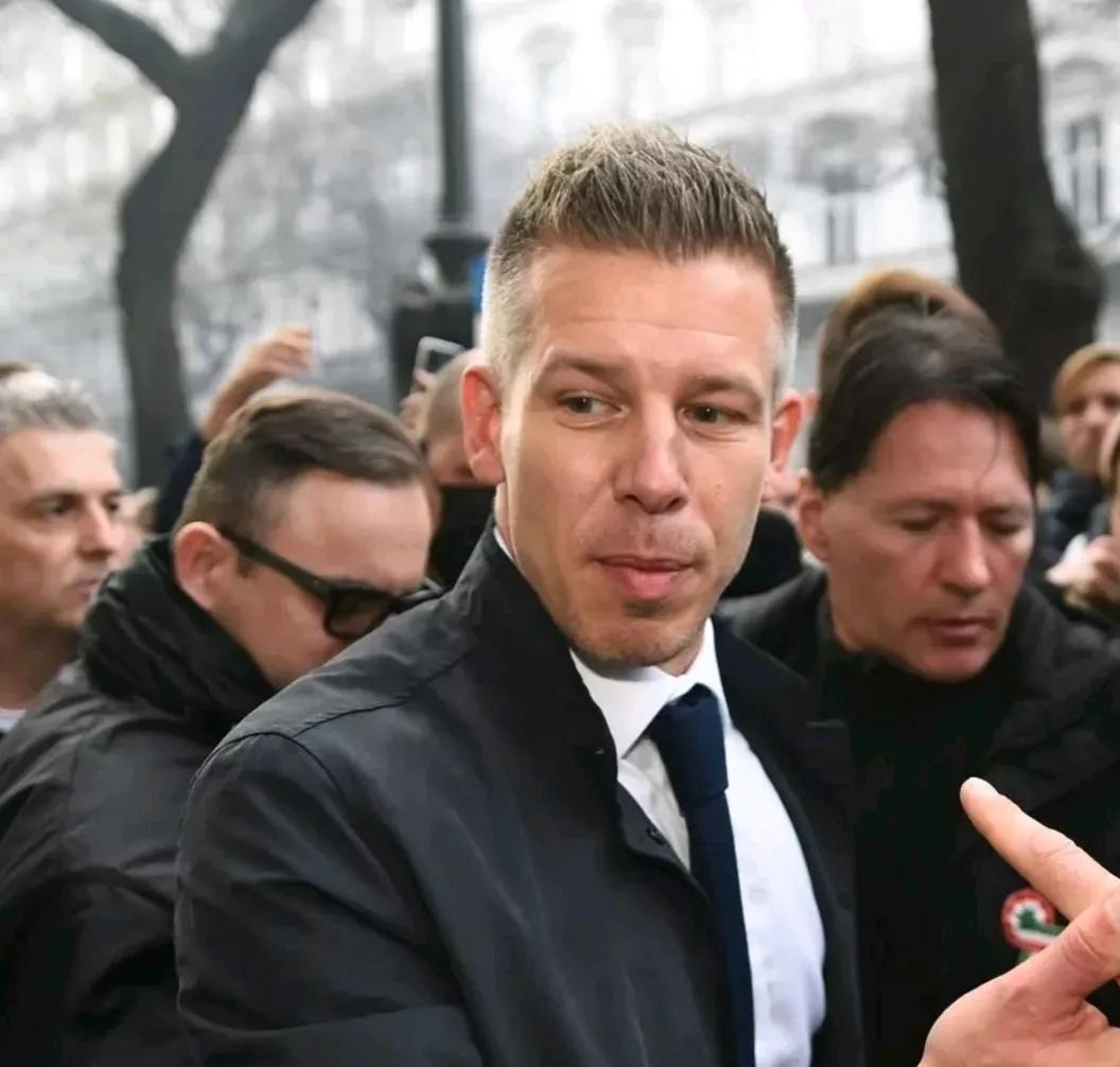 匈牙利不再看莫斯科的脸色行事欧洲新闻网报道，在宣布赢得选举胜利的同时，匈牙利