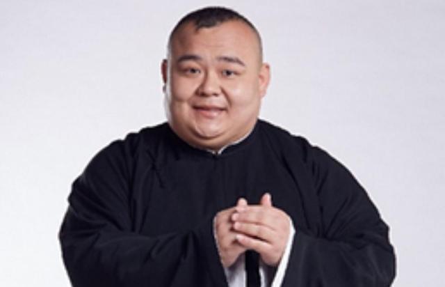 德云社的杨鹤通为什么被处罚，解除一切职务，原因可能就是他说者无心，听着有意！扛起