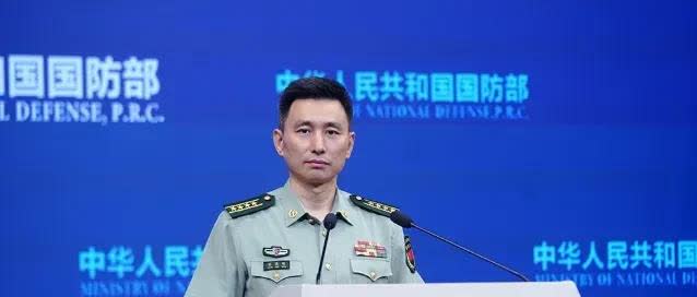 菲律宾太过分了！占岛礁、撞海警船，这次国防部终于把话挑明了！7月30日