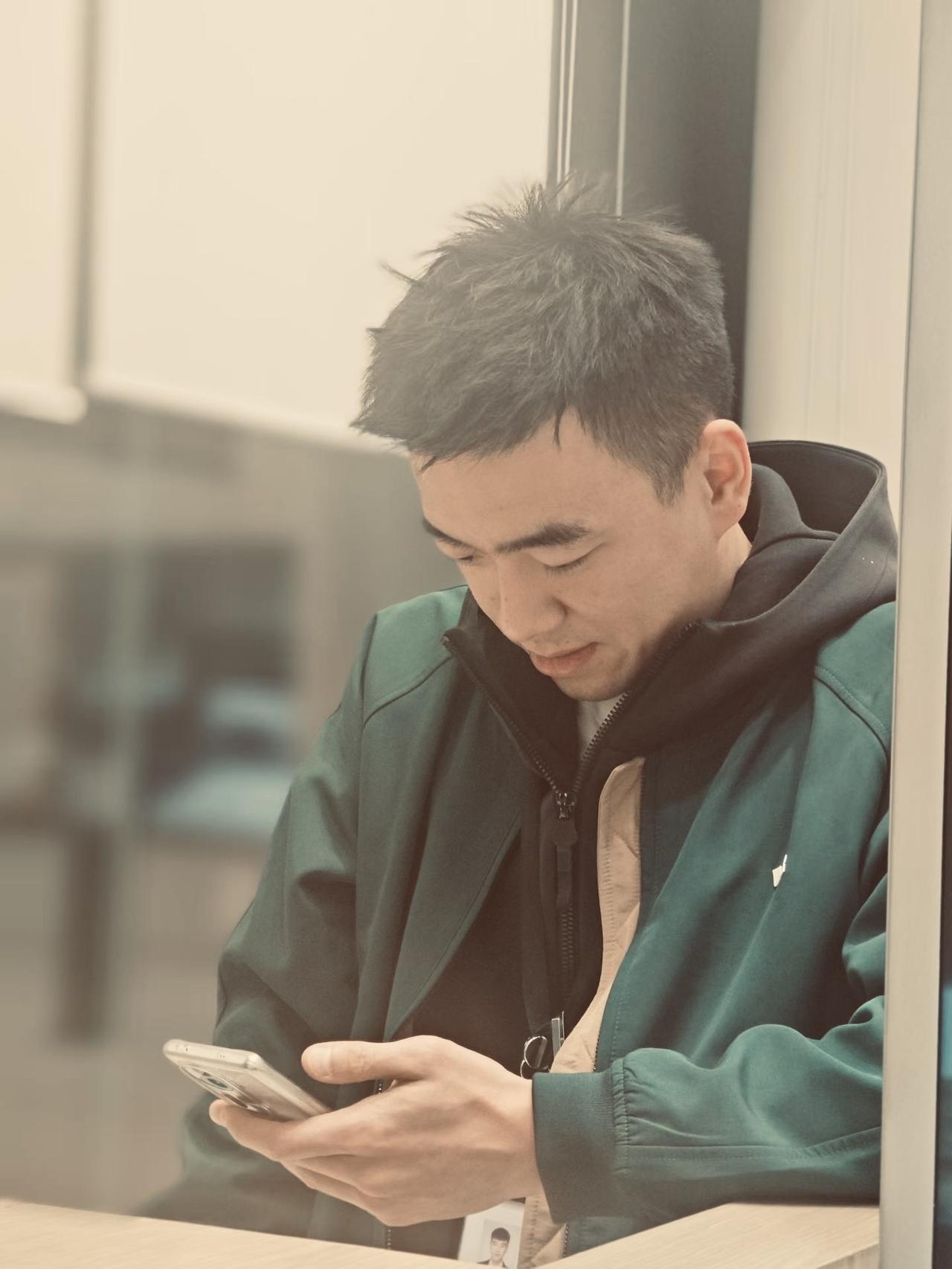 11月各家车型销量出来。重点之一要看看理想i8，6719台，和i6几乎一样，意料