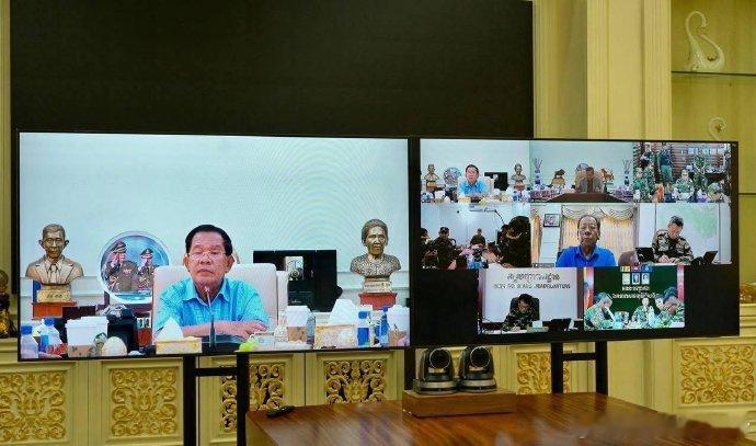 洪森短暂发布了其“作战室”的照片，他只是柬埔寨参议院议长，总理兼儿子洪马奈呢？看