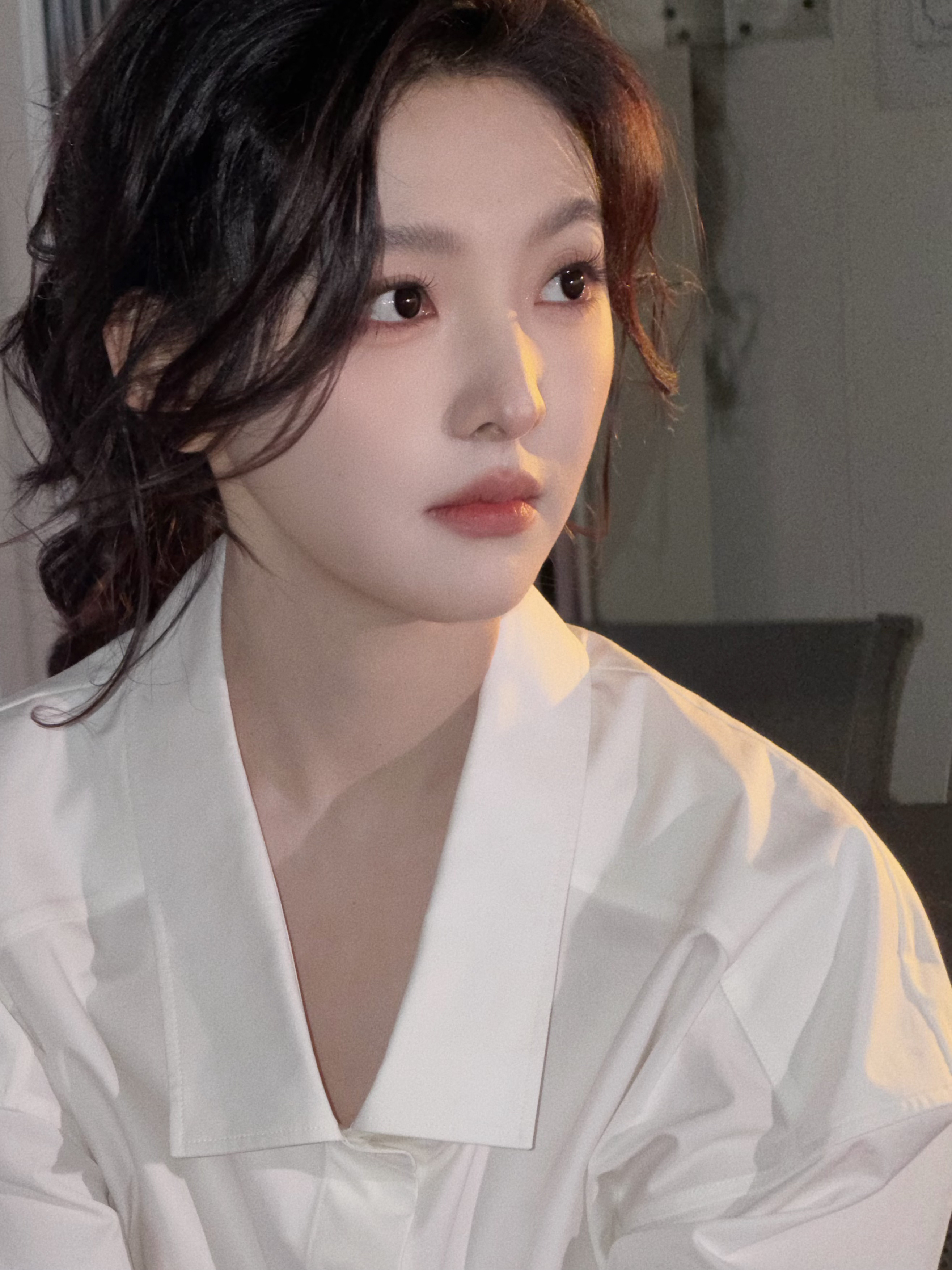 嗑颜bot杨单刚刚发的章若楠