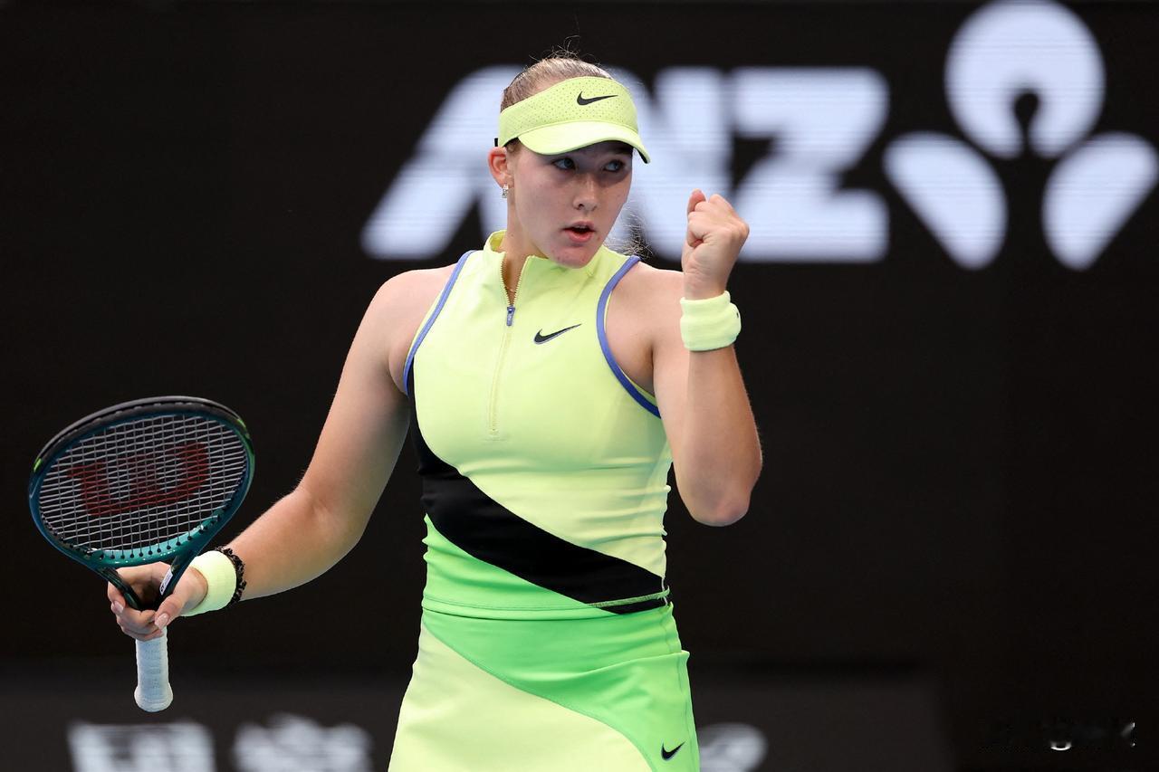 小米拉，18岁、大满贯30胜！在澳网女单第二轮2-0(6-0、6-4)“送蛋”