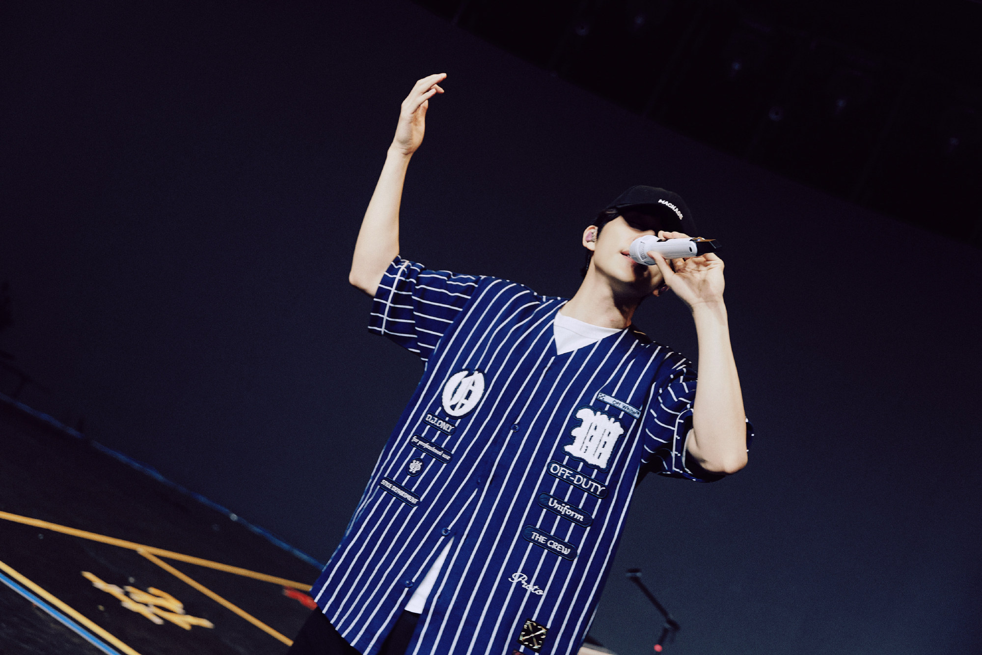 1.张新成后悔和某女星分手了，后来找过共同朋友传话，也在一些场合故意刷存在感，