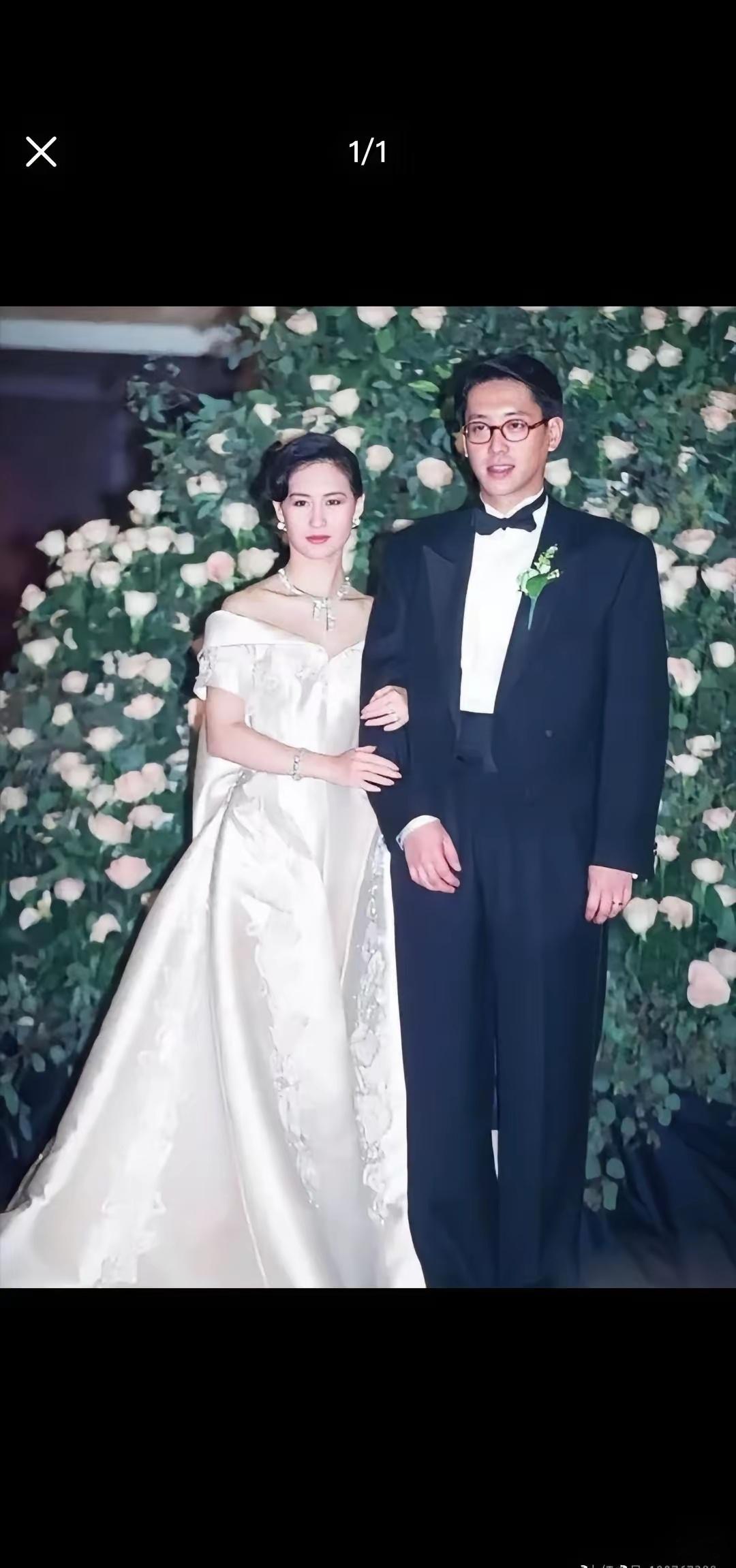 这套dior婚纱好看多了