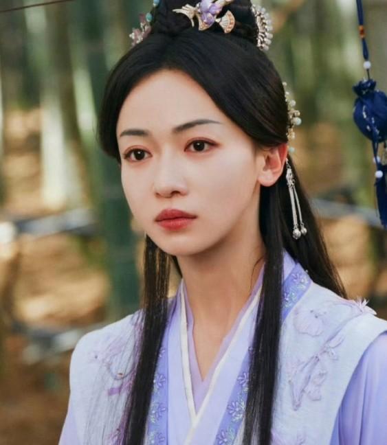 建议吴谨言和陈哲远不要合作了！男方看不上女方的已婚身份，其实也能理解。古偶剧