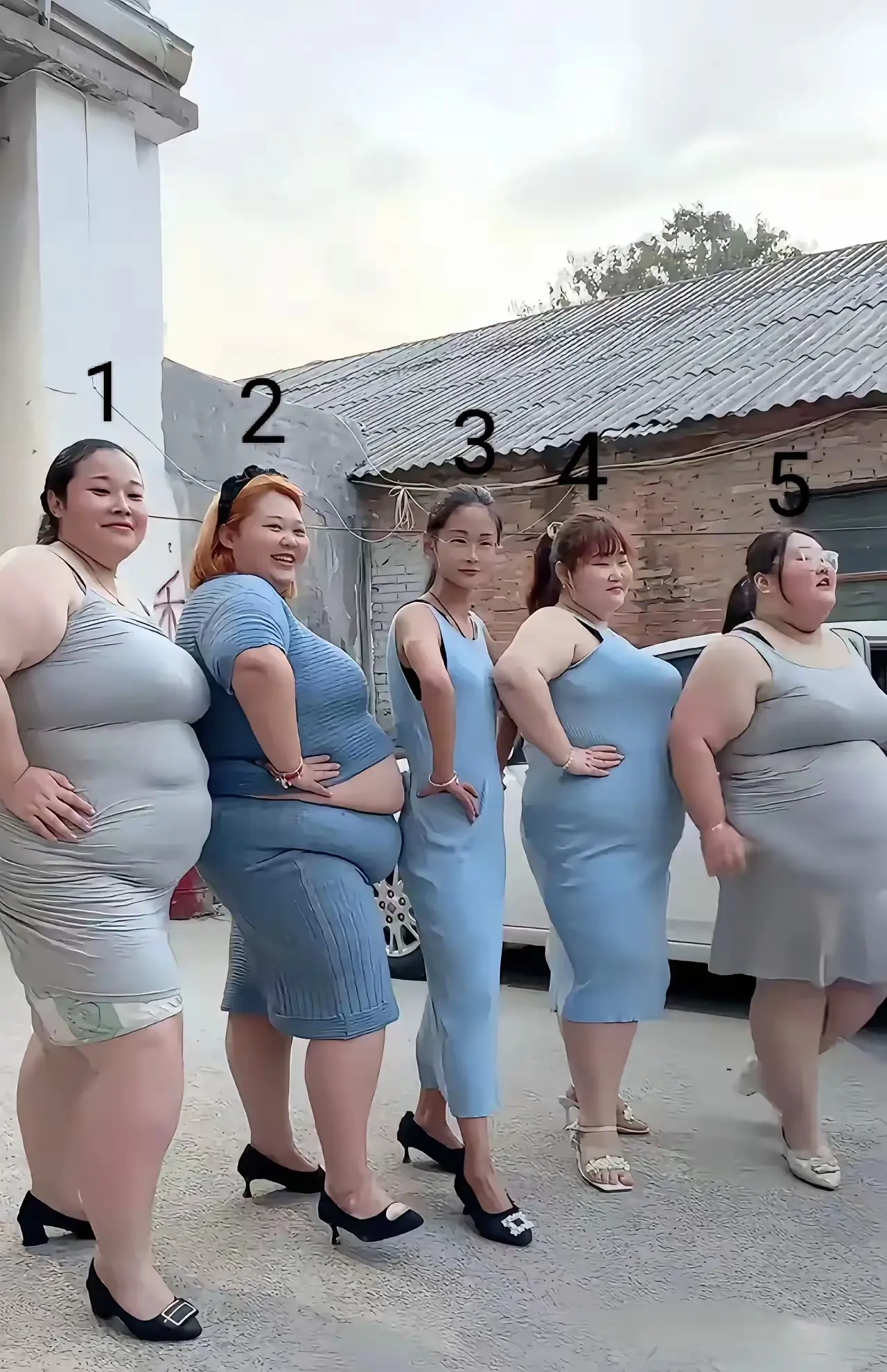 不要彩礼，只求对她好能吃饱穿暖。你会怎么选？