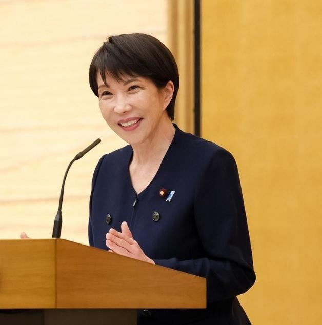 想谈，日本主动喊话中国。当地时间6月29日，日本终于受不了了。 东京那场记者