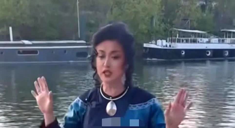 舞蹈家金大师现在有多难，出走法国后重操旧业，在塞纳河畔表示要开播国际版金大师秀，