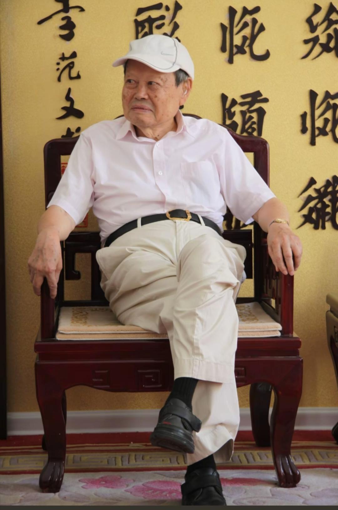 为什么杨振宁能活到103岁?几乎是到了人类寿命的极限,主要有以下几点原因。1