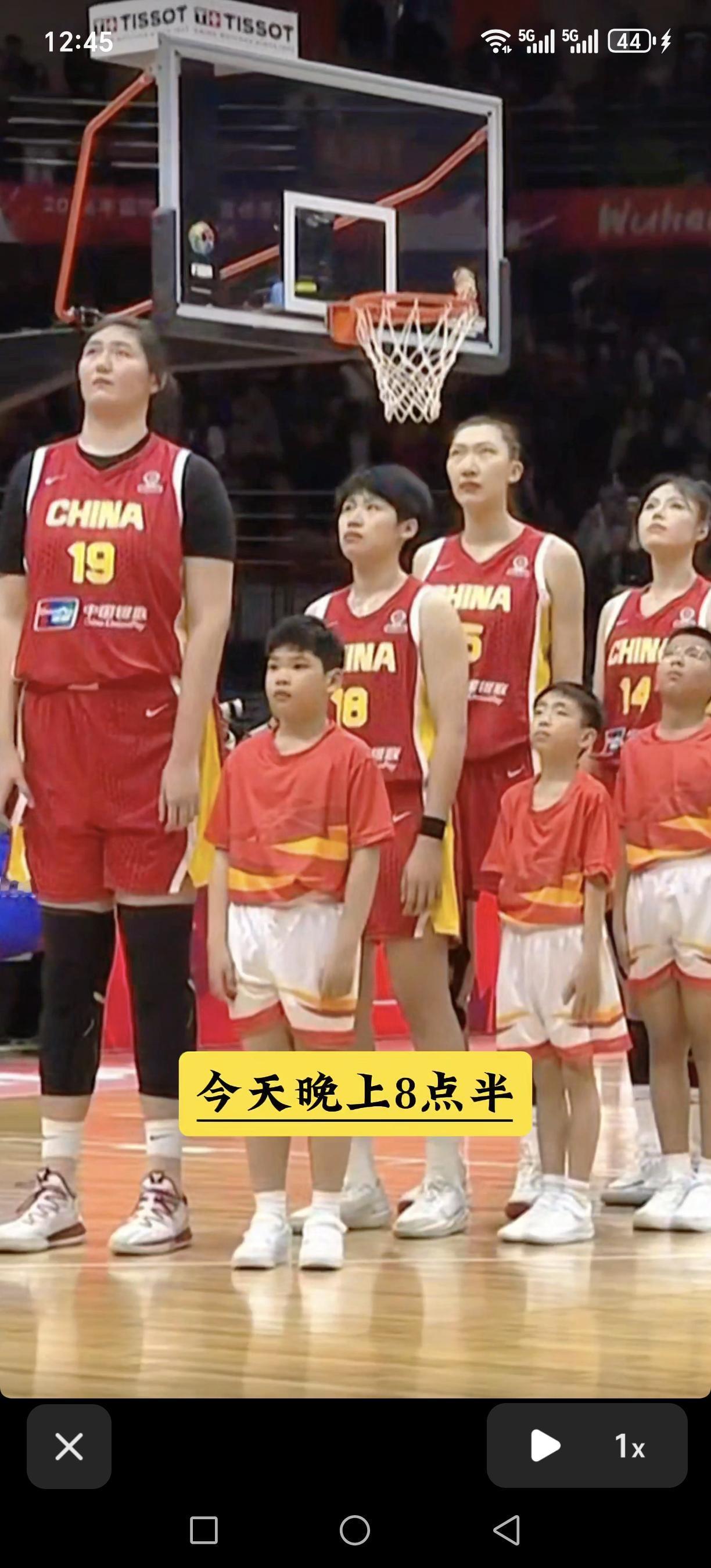 今天晚上8点半：中国女篮大战杰克队！世界之高张子宇来带队，仔细来看看张子宇是怎么