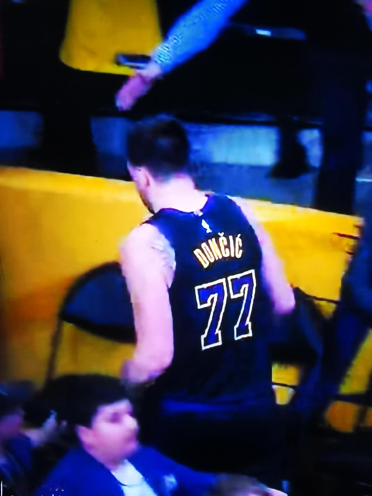 东子，咱就全靠罚球活着？湖人主场109-110，输给魔术。比